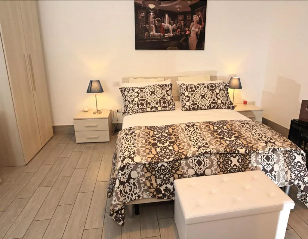 Room, B&B Brothers Suite Vomero, Naples