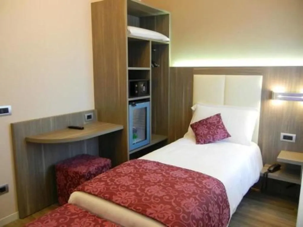 Double or Twin EXECUTIVE Room, Hotel Delle Nazioni, Milan