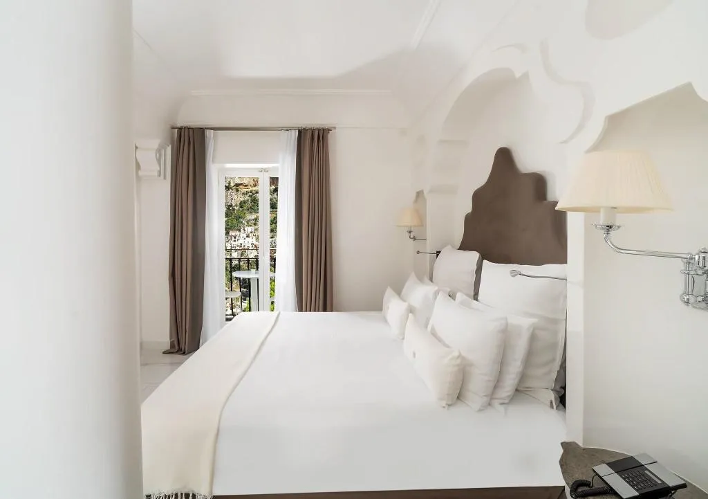 DOUBLE SUPERIOR KING BED Room, Villa Franca, Naples