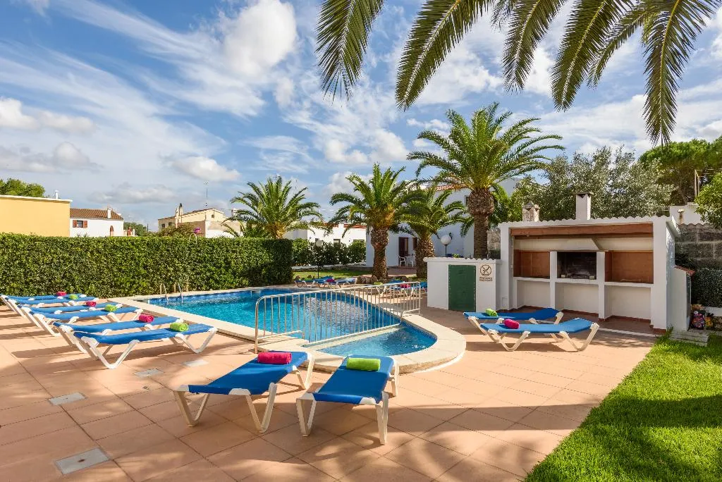 Pool, Las Palmeras n 5, Menorca