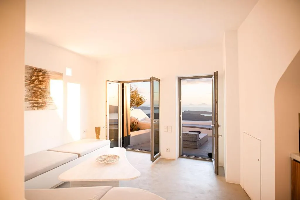 Room, Heavens Edge by Mr and Mrs White, Santorini