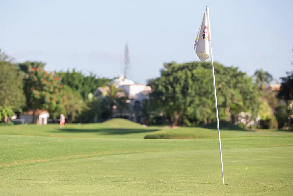 Sports and Entertainment, Playa On Time, Playa Del Carmen