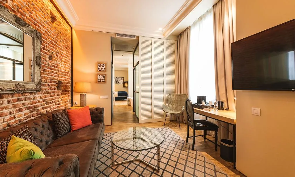 SUITE STANDARD Room, Pestana Collection Plaza Mayor, Madrid