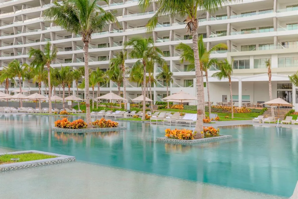 Pool, Garza Blanca Resort & Spa Cancun, Cancun Area