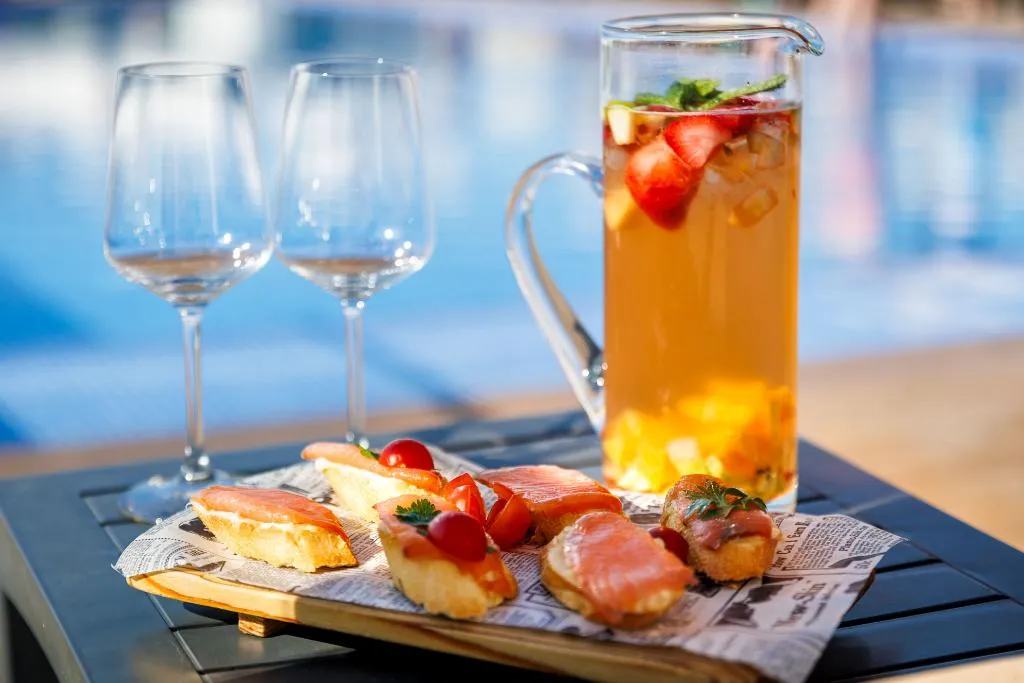 Terrace, Jupiter Marina Hotel – Couples & Spa, Algarve