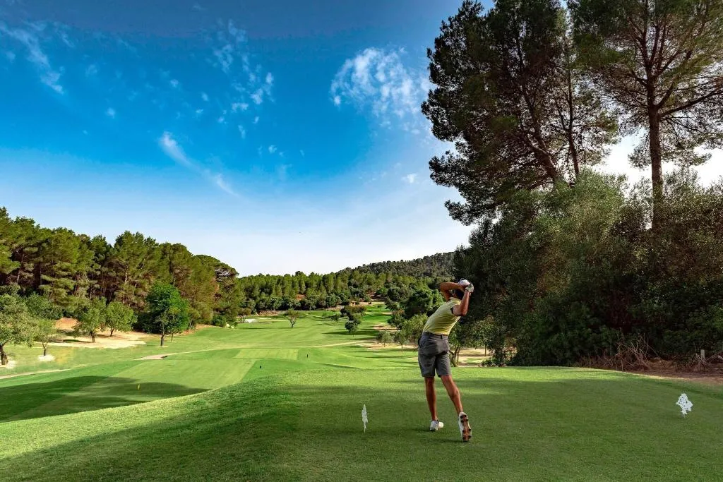 Sports and Entertainment, The St. Regis Mardavall Resort, Majorca
