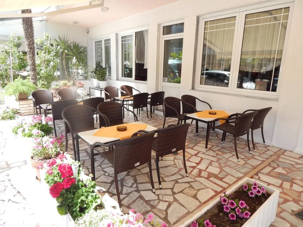 Terrace, Gold Stern, Thessaloniki