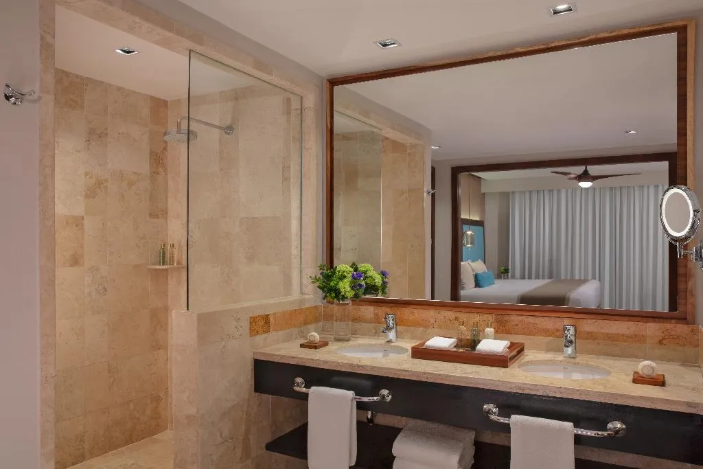 SUITE CLUB TWO QUEEN BEDS Room, Dreams Jade Resort & Spa - All Inclusive, Cancun Area