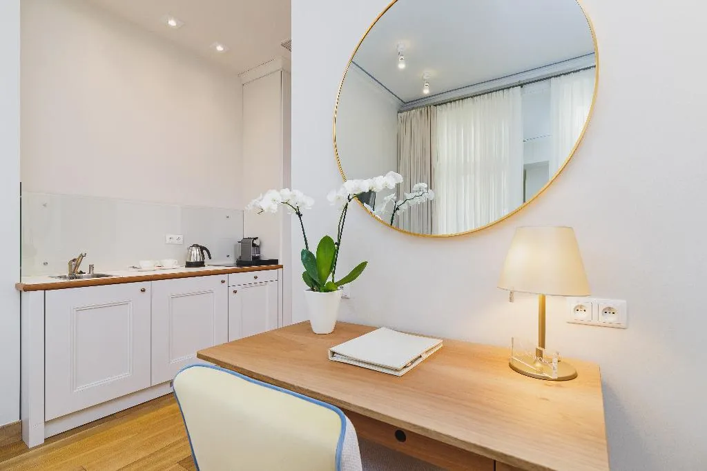 STUDIO SUPERIOR Room, Bracka 6 Apartments, Krakow