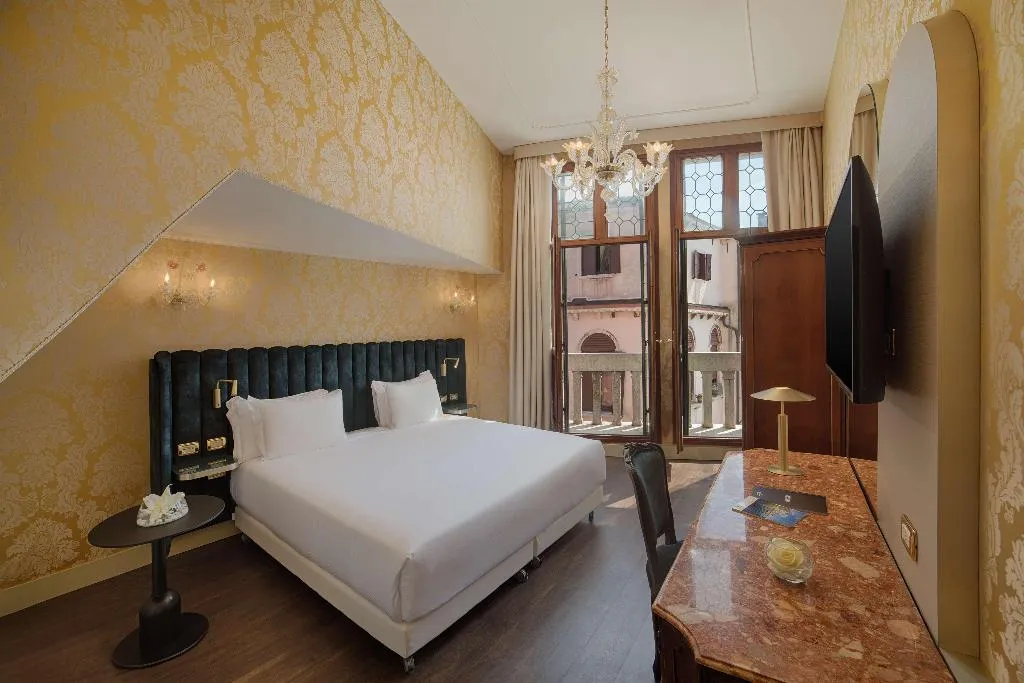 Room, NH Venezia Santa Lucia, Venice