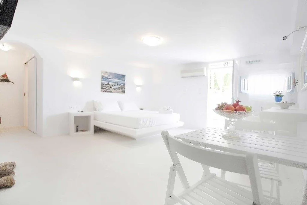 APARTMENT TWO BEDROOMS ONE BATHROOM Room, Villa Venus Milos, Santorini