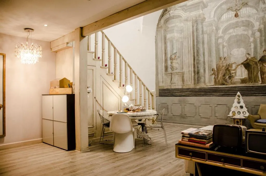 Room, Home&More, Naples