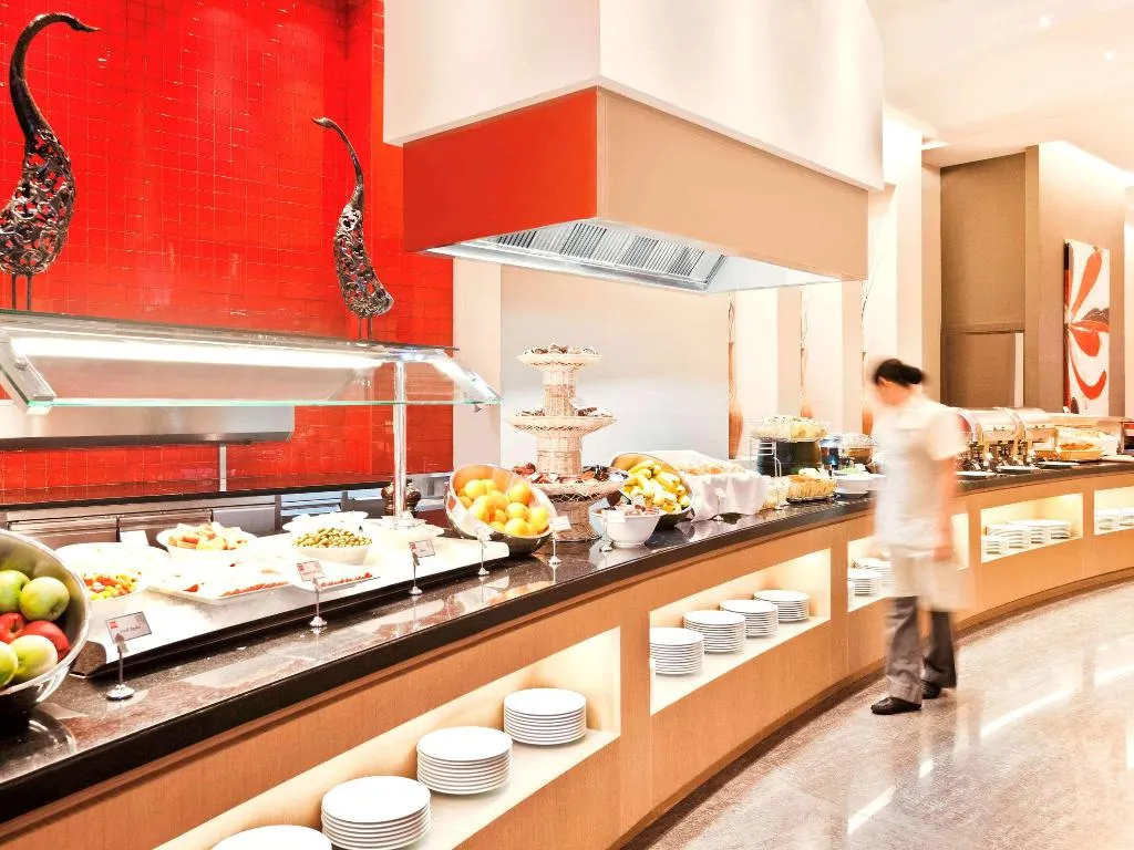 Restaurant, Ibis Mall  Avenue Dubai Hotel, Dubai