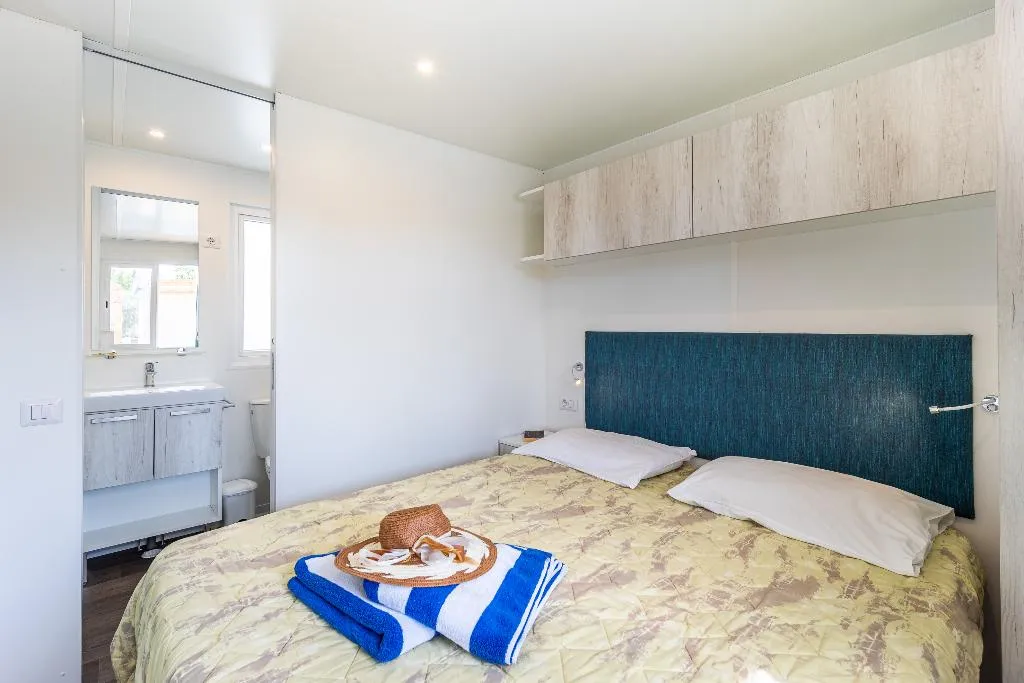 MOBILE HOME TWO BEDROOMS Room, Mobilhomes Camping Oliva, Istria