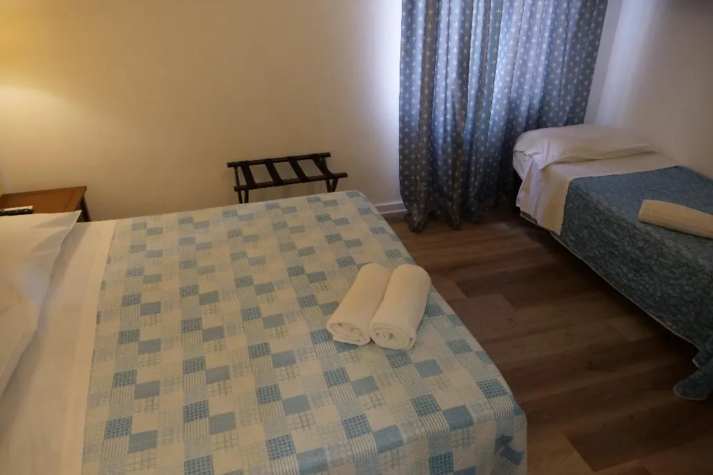 TRIPLE STANDARD Room, Hotel Elios, Taormina