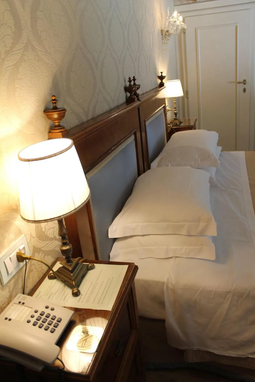 TWIN SUPERIOR Room, Palazzo Abadessa, Venice