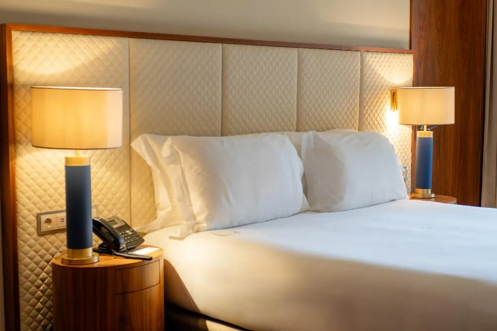 FAMILY ROOM PREMIUM Room, Boeira Garden Hotel Porto Gaia, Curio Collection, Porto