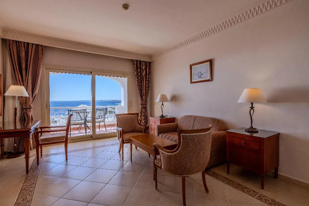 SUITE SEA VIEW WITH BALCONY Room, Continental Plaza Beach, Red Sea Riviera