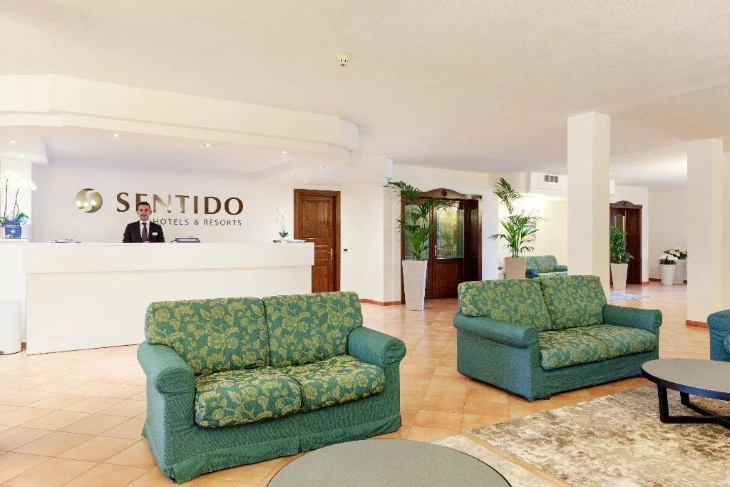 Lobby, Sentido Orosei Beach, Olbia