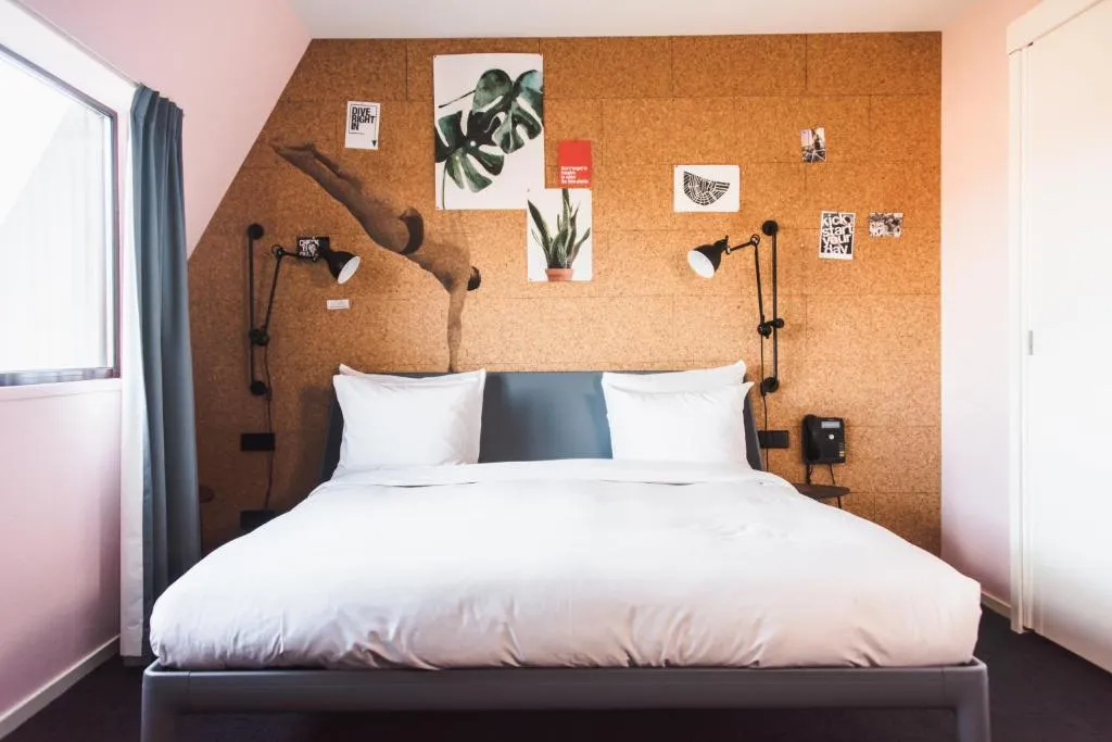 DOUBLE STANDARD Room, Conscious Hotel The Tire Station, Amsterdam