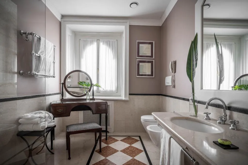 Room, Grand Hotel et de Milan, Milan