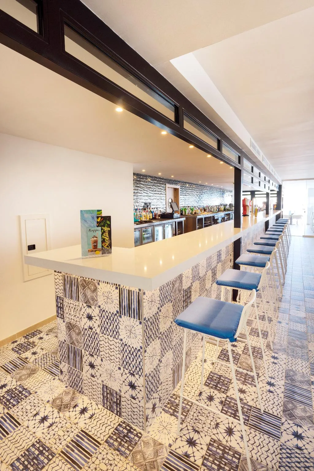Bar, Parque Nereida Suites Hotel, Majorca