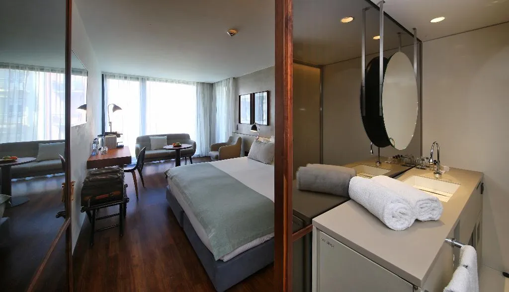 Double or Twin CAPACITY 2 Room, Lux Lisboa Park, Lisbon