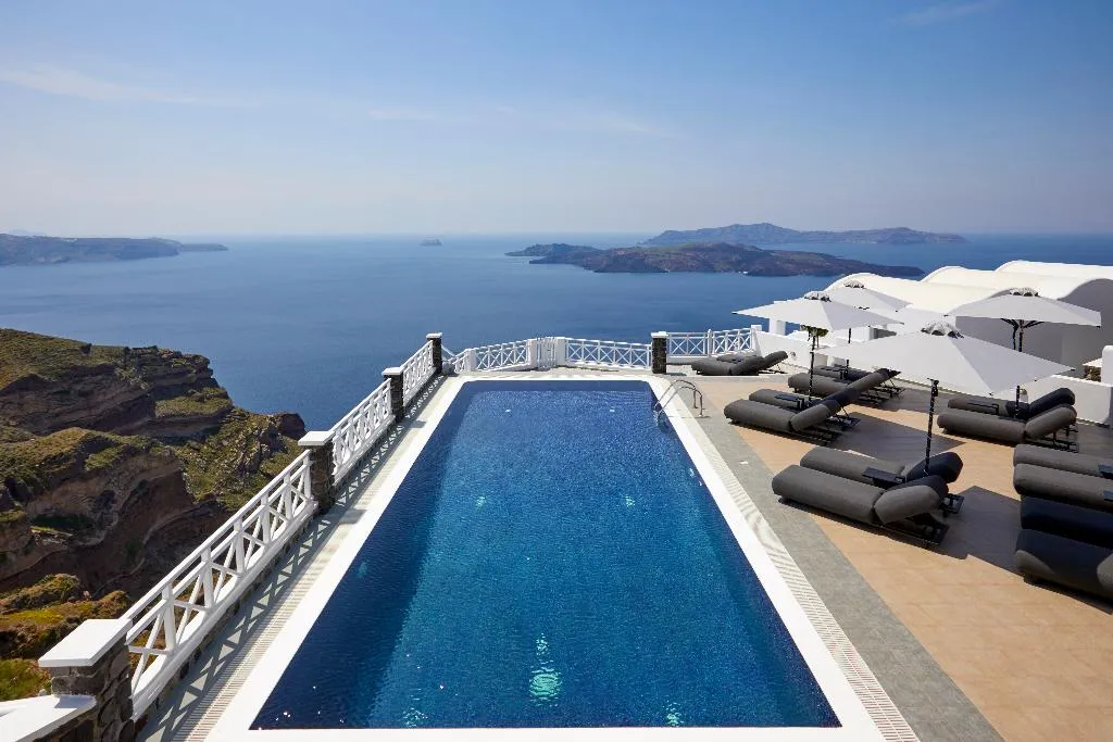 Pool, Petit Palace, Santorini