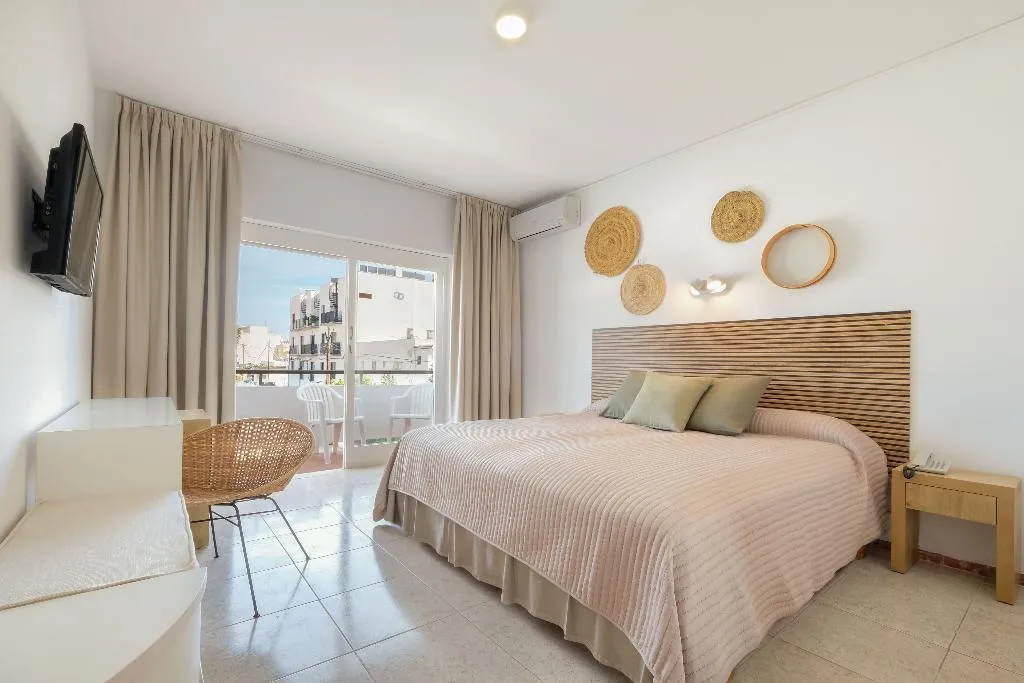 TWIN STANDARD Room, Azuline Hotel Mediterraneo, Ibiza
