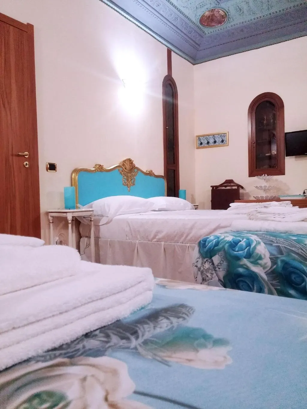 Room, B&B Vittorio Emanuele, Palermo