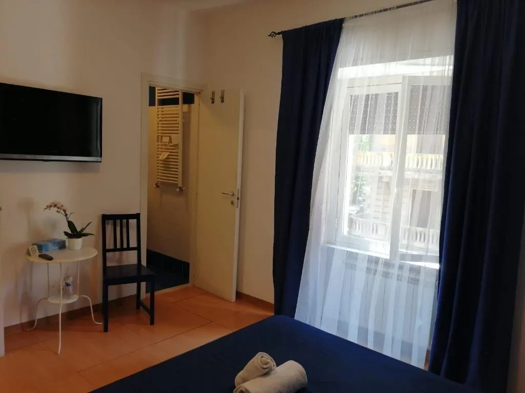 Room, Ad Trastevere Guest House, Rome