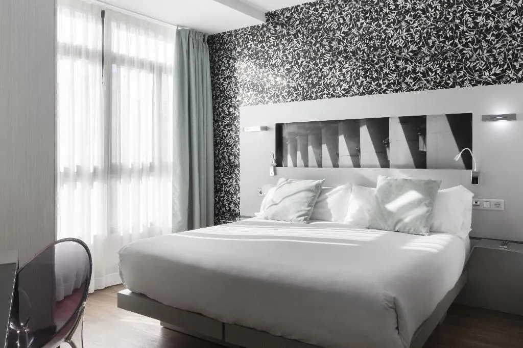 QUADRUPLE STANDARD Room, Petit Palace Plaza Mayor, Madrid