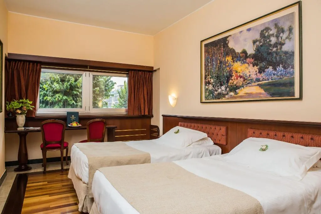 TWIN STANDARD Room, Santa Barbara, Milan