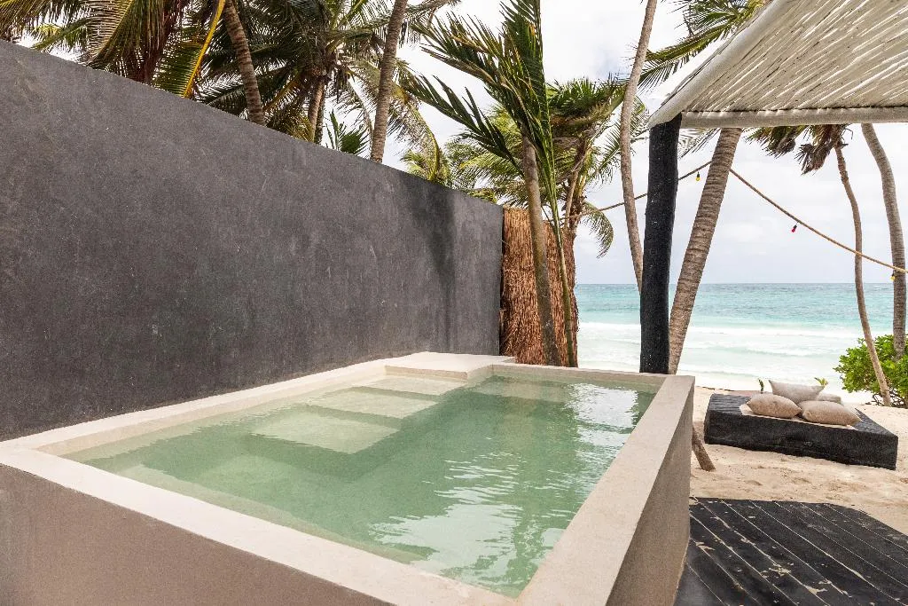 VILLA BEACH FRONT WITH PRIVATE POOL Room, Casa Gitano, Cancun Area