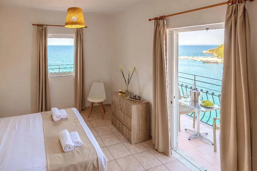DOUBLE PREMIUM SEA VIEW Room, Faro Del Porto, Kalamata