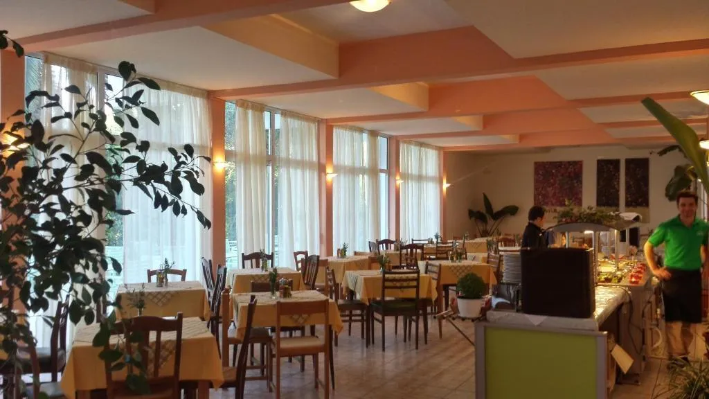 Restaurant, Ipsos Beach, Corfu