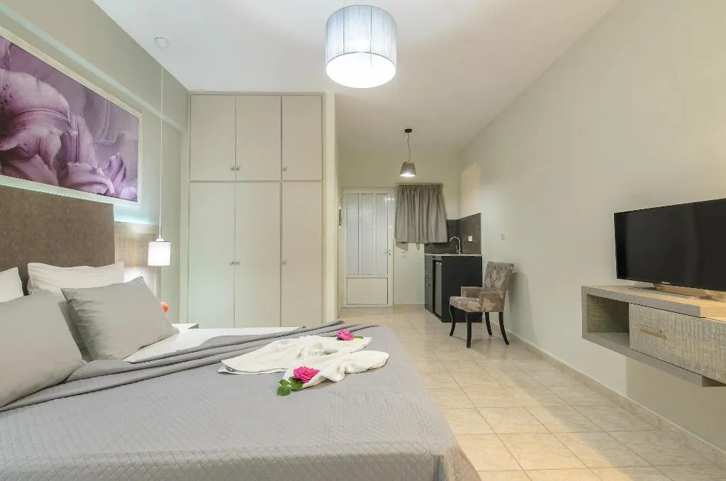 Room, Artemis Room, Zante