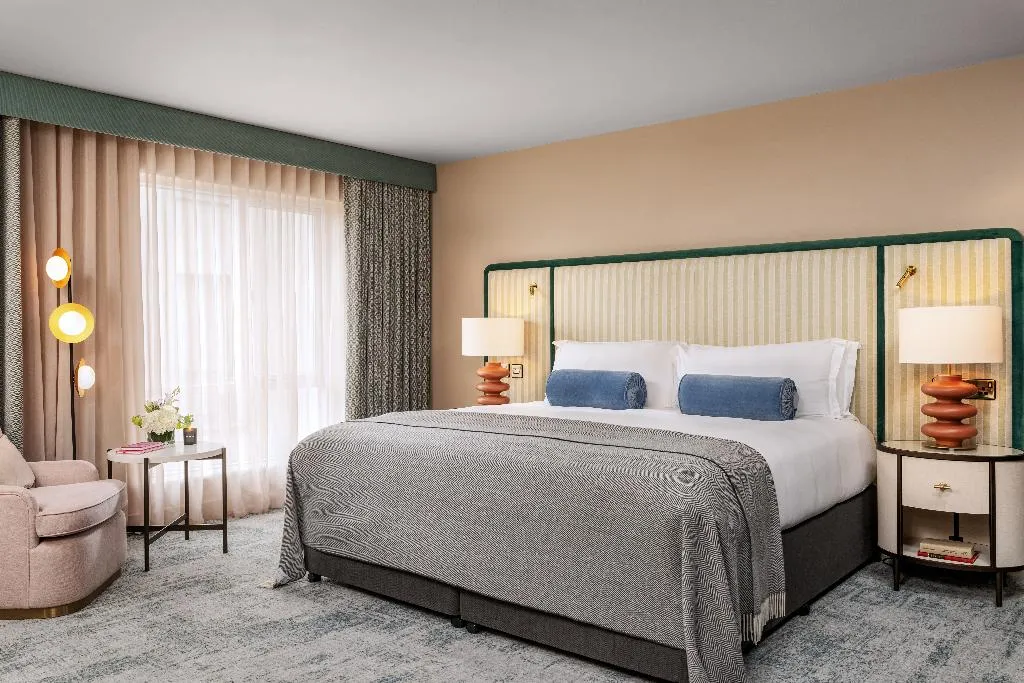 DOUBLE CLASSIC Room, The Green, Dublin