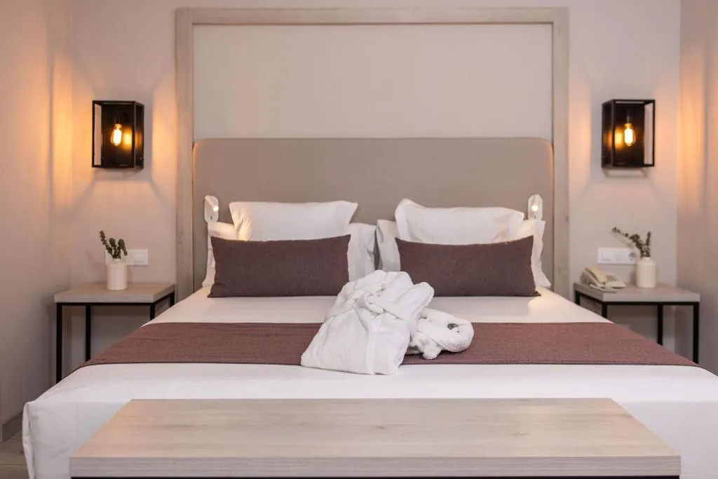 DOUBLE SUPERIOR CAPACITY 2 Room, Hotel Balneario Broquetas, Barcelona