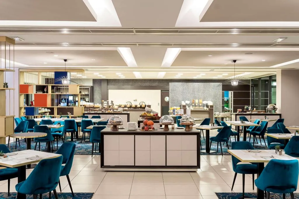 Restaurant, Doubletree by Hilton Milan Malpensa Solbiate Olona, Milan
