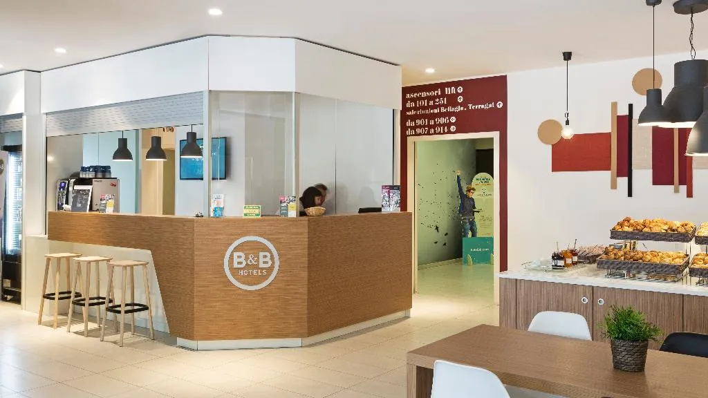 Lobby, B&B HOTEL Como Camerlata, Milan
