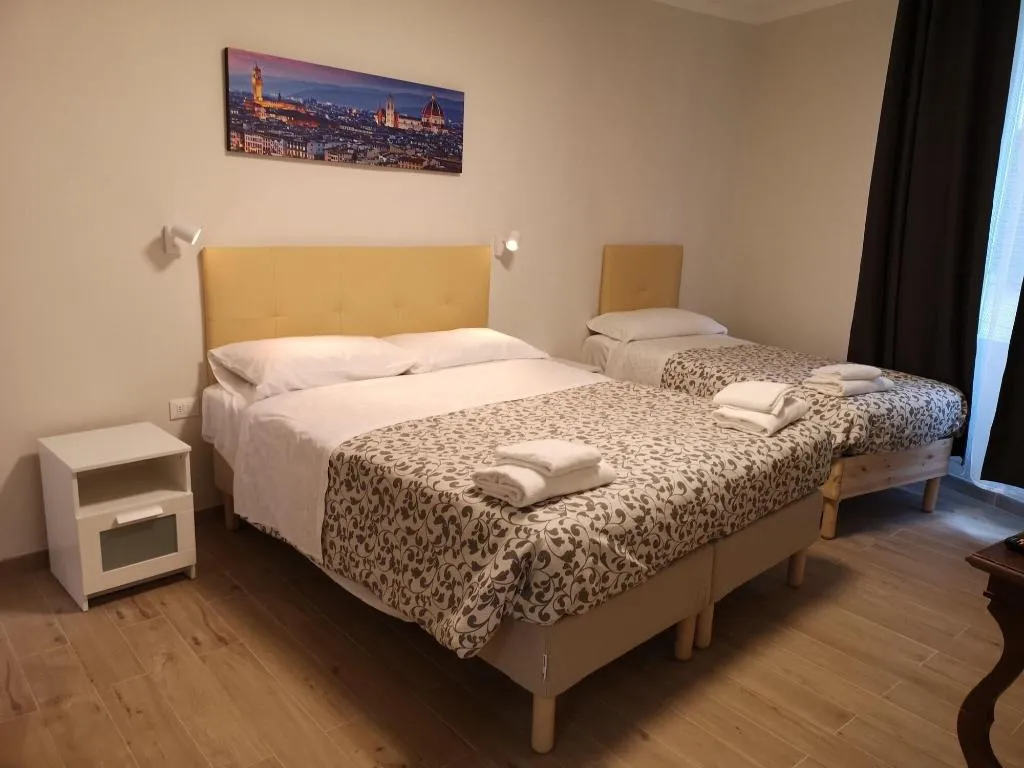 Room, Toscana, Florence