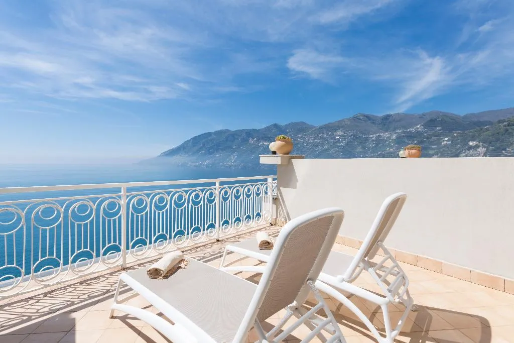 Double or Twin SEA VIEW Room, Hotel Club Due Torri, Naples