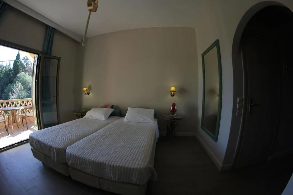 Room, Eleas Gi, Zante