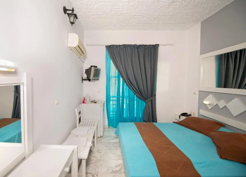 Room, Porto Castello, Santorini