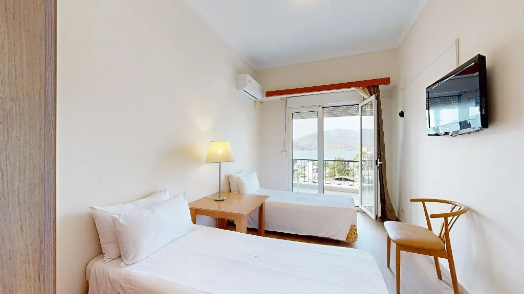 FAMILY ROOM STANDARD Room, Lucy Hotel, Athens