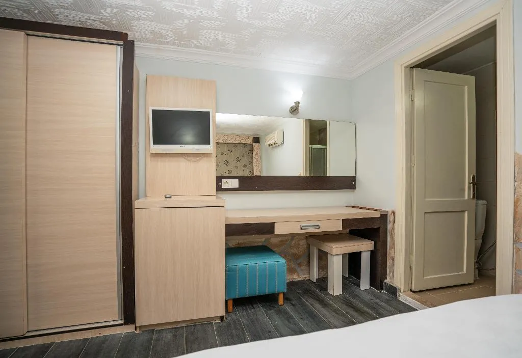 FAMILY ROOM CAPACITY 5 Room, Aperion Beach  Hotel, Antalya