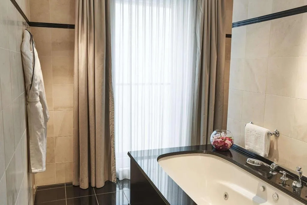 Room, Adlon Kempinski Berlin, Berlin