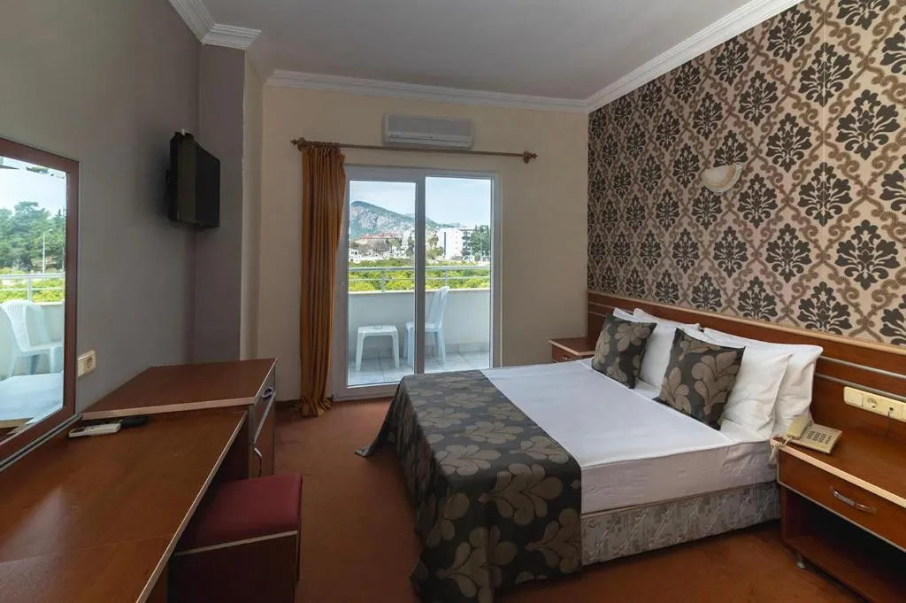 Double or Twin STANDARD Room, Grand Hotel Deri̇n, Antalya