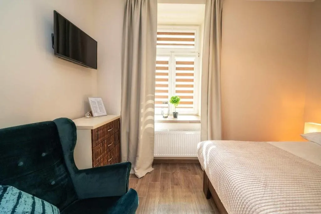 Room, Apartments 17 Szewska, Krakow